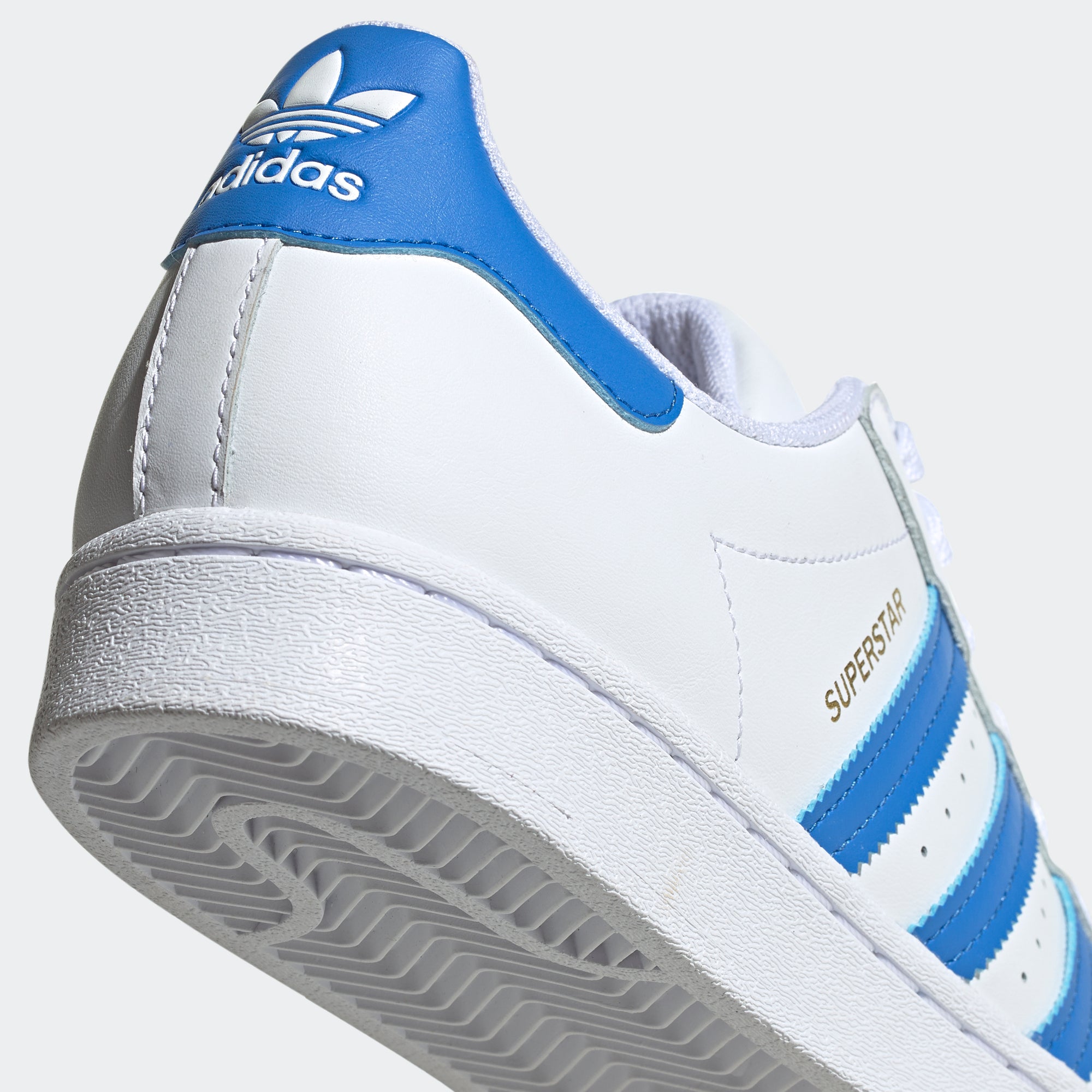 Vernietigen komen Ronde adidas Superstar Shoes White Blue H68093 | Chicago City Sports