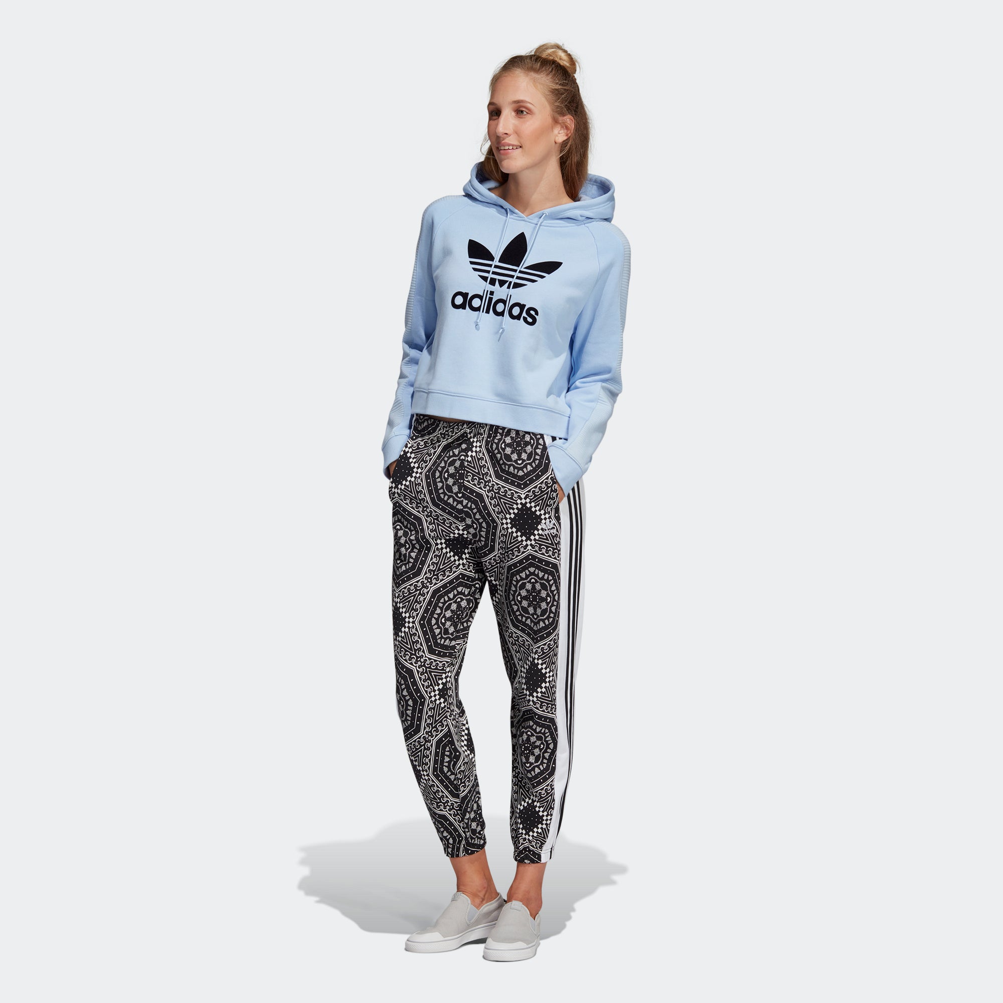 adidas periwinkle sweatshirt