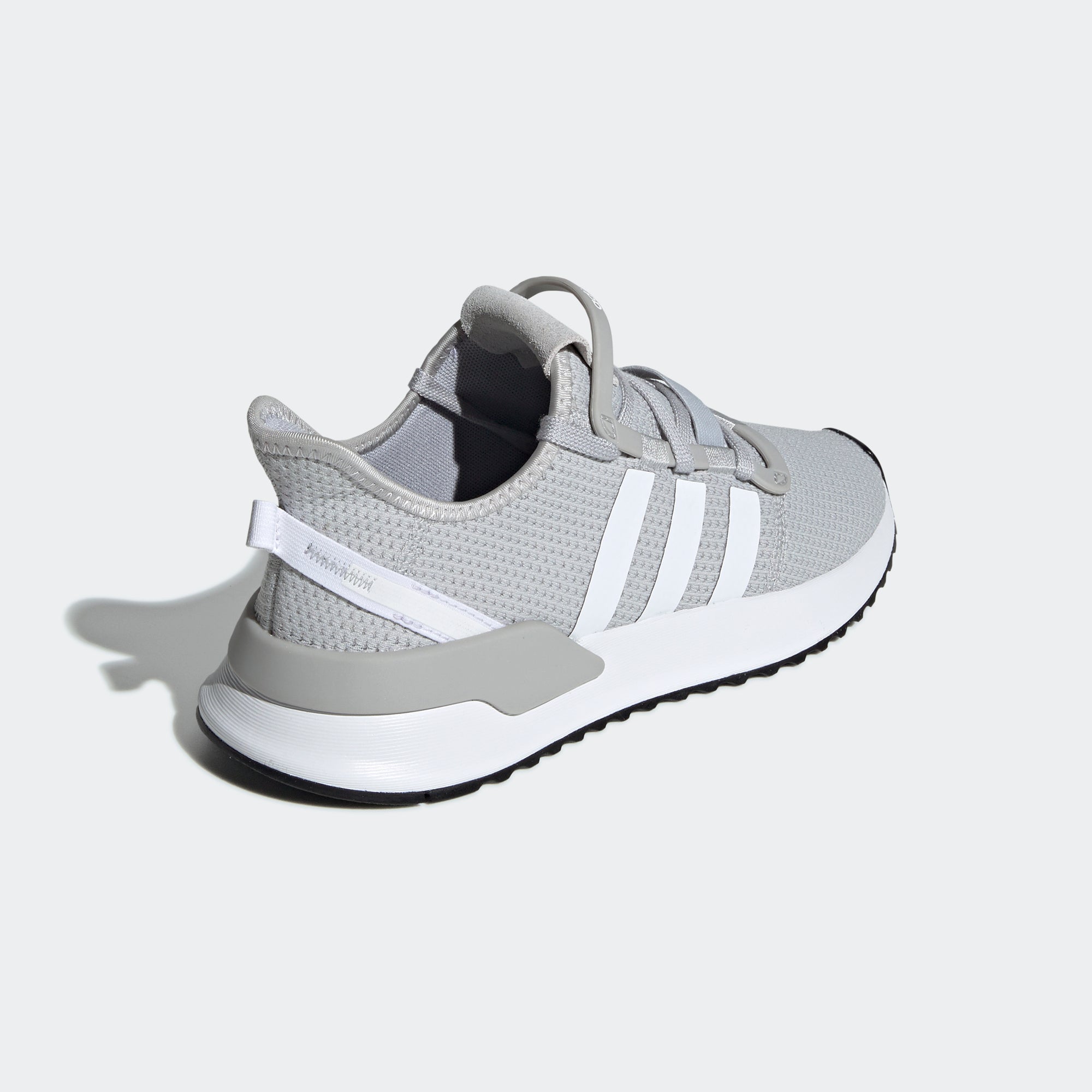 women's light gray adidas shoes