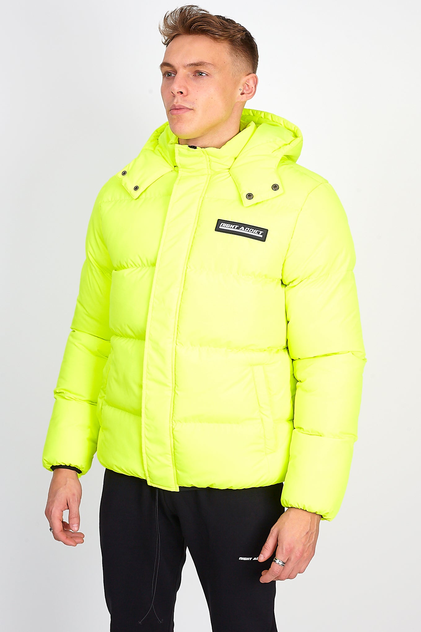 OVERSIZED PUFFER JACKET – NEON YELLOW