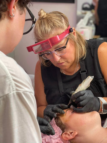 tattooing eyebrows