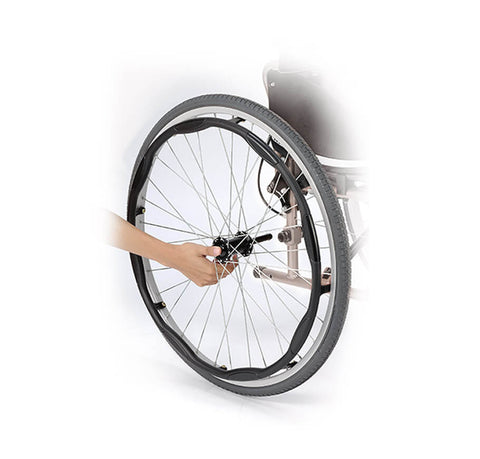 Reduce the weight and size of the wheelchair with the quick-release rear wheels. No tools required.