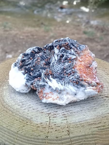 Vanadinite from Peru on White Barite Grade A ++++