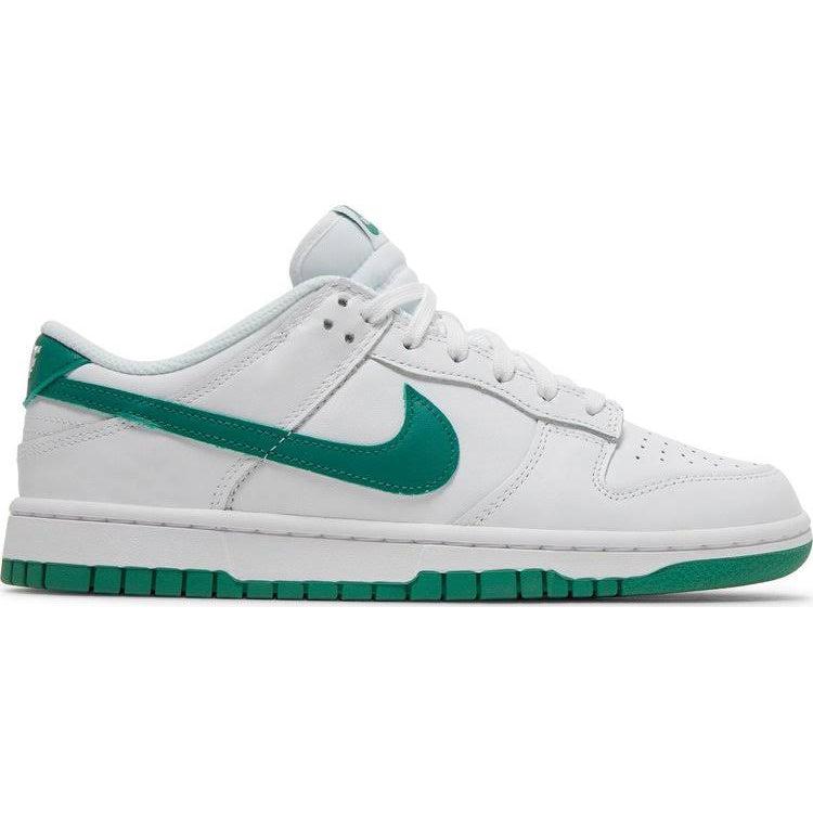 Nike Wmns Dunk Low in White/Green - Waves Never Die