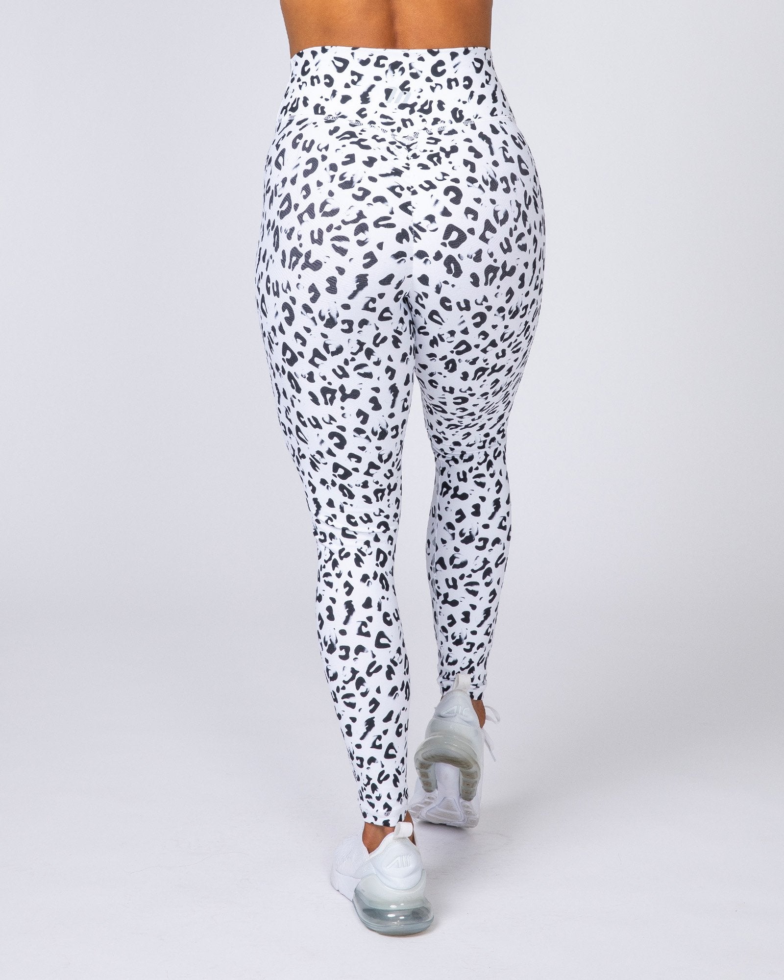 Signature Scrunch Ankle Length Leggings - Snow Leopard