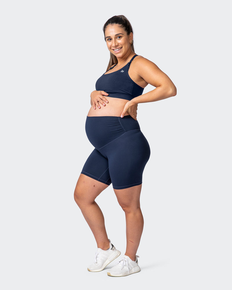 Working Out In Your Pambahay? A Guide to Maternity Activewear