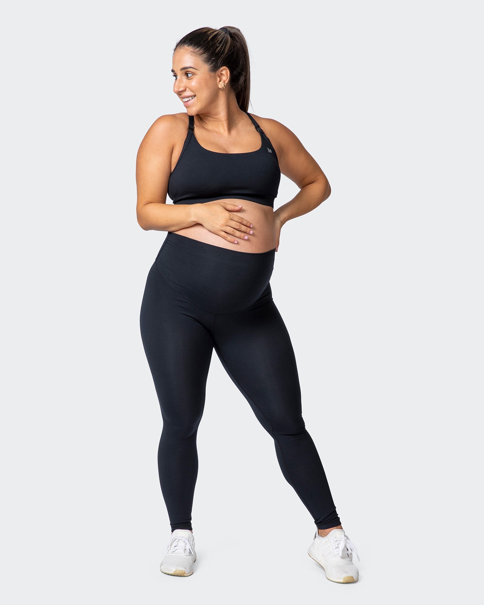 How Do Maternity Leggings Ease Pain? | Cadenshae US