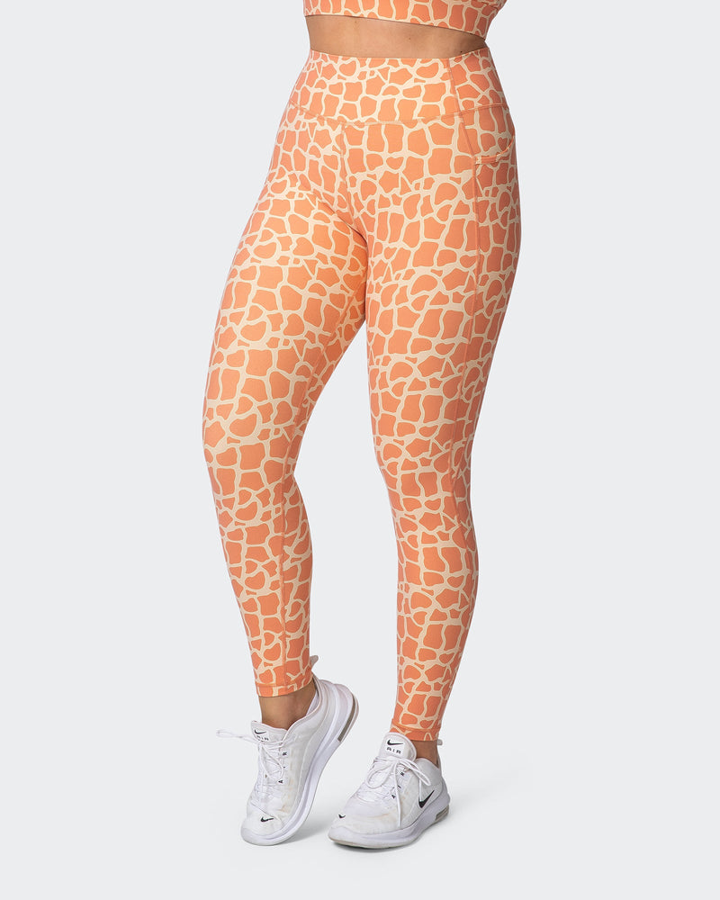 Signature 7/8 Pocket Leggings - Yellow Leopard - Muscle Nation
