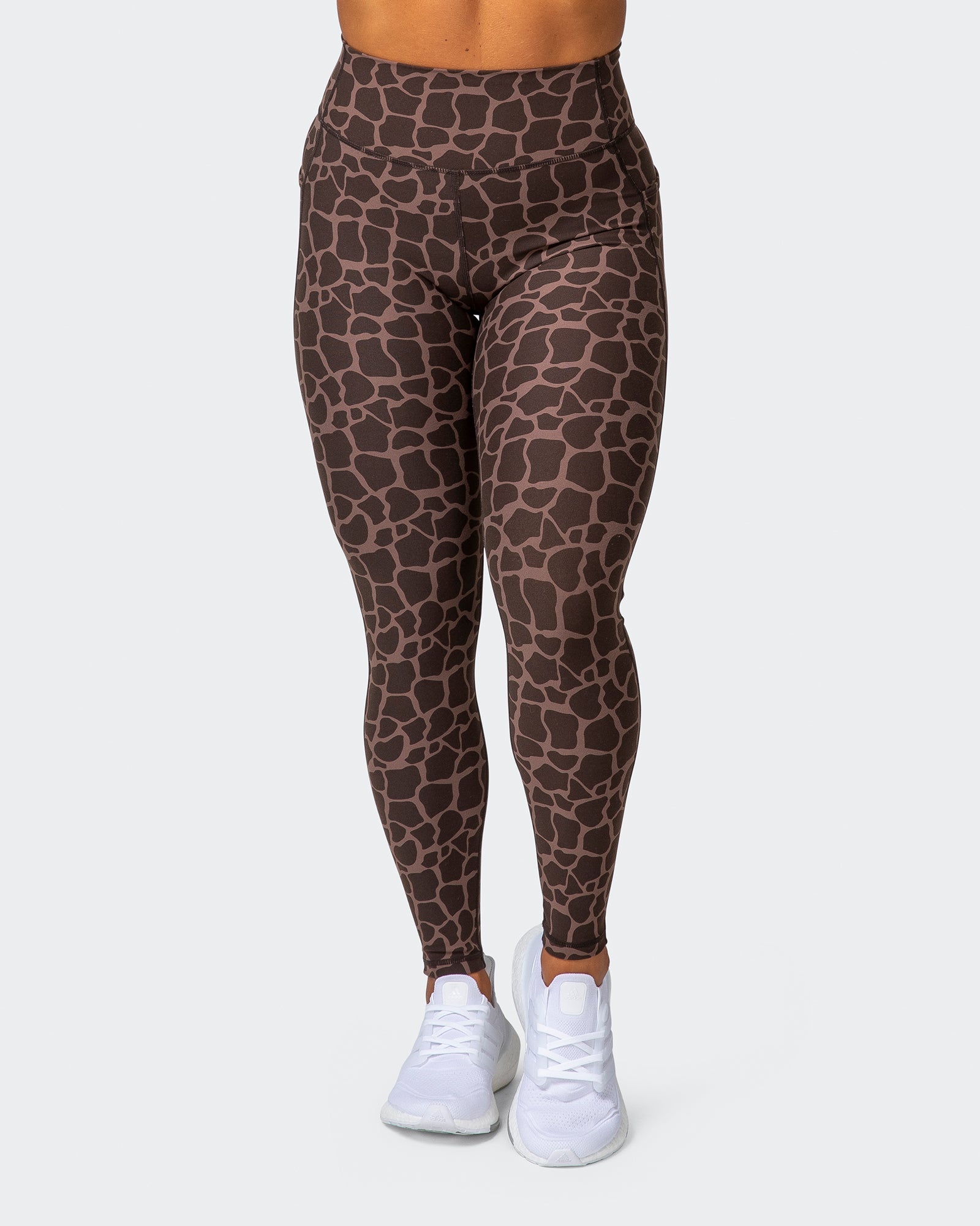 Signature Pocket Ankle Length Leggings - Tonal Giraffe Print