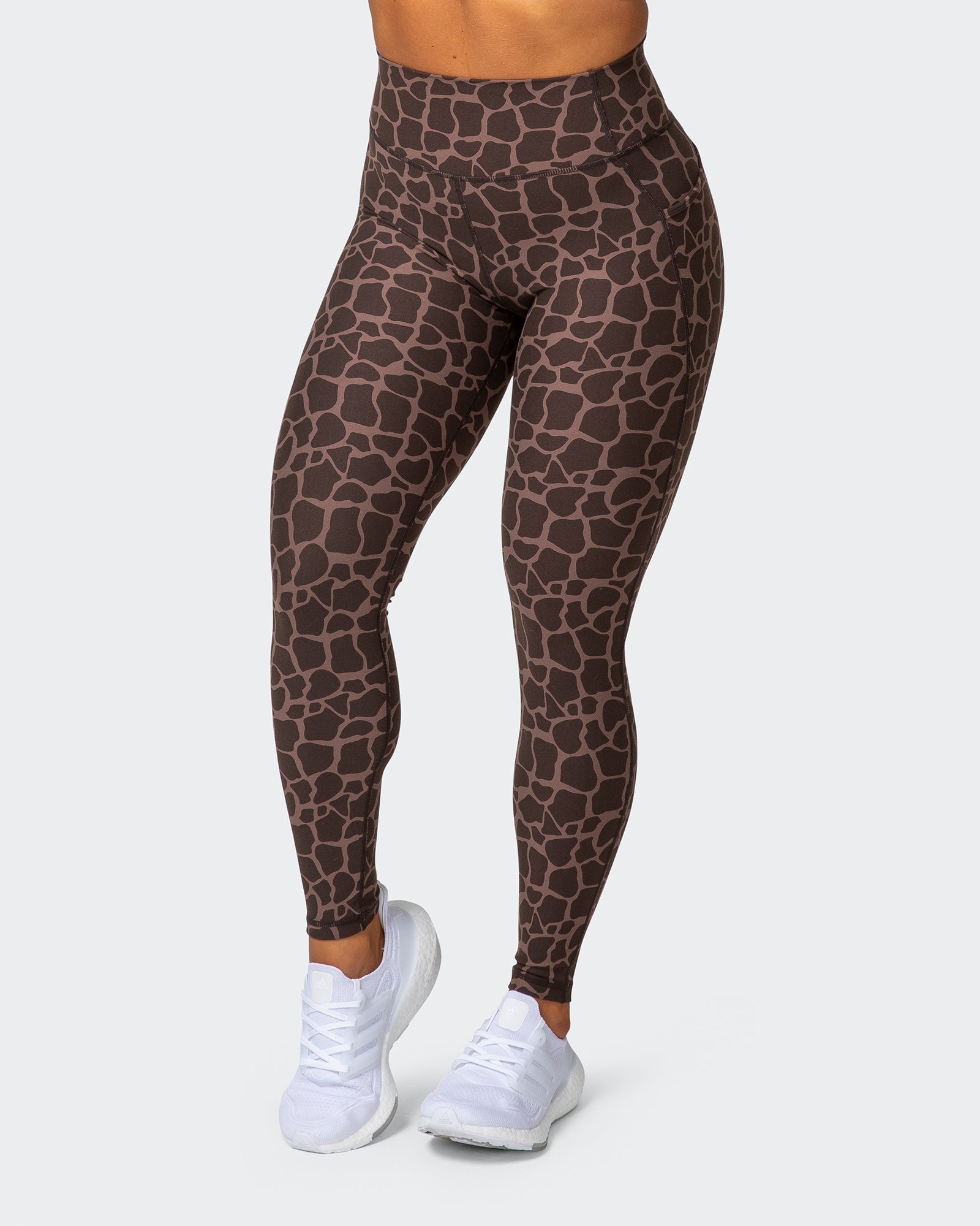 Signature Pocket Ankle Length Leggings - Tonal Giraffe Print