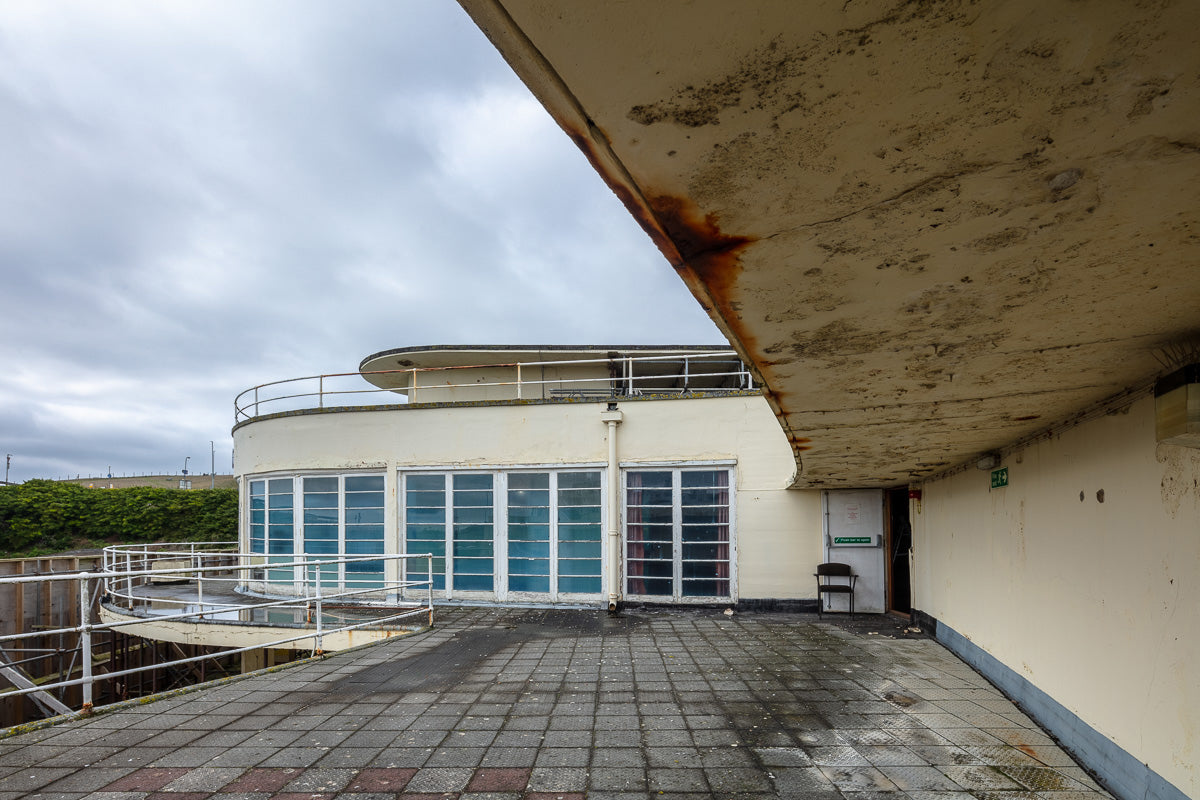 Saltdean Lido rotunda balcony