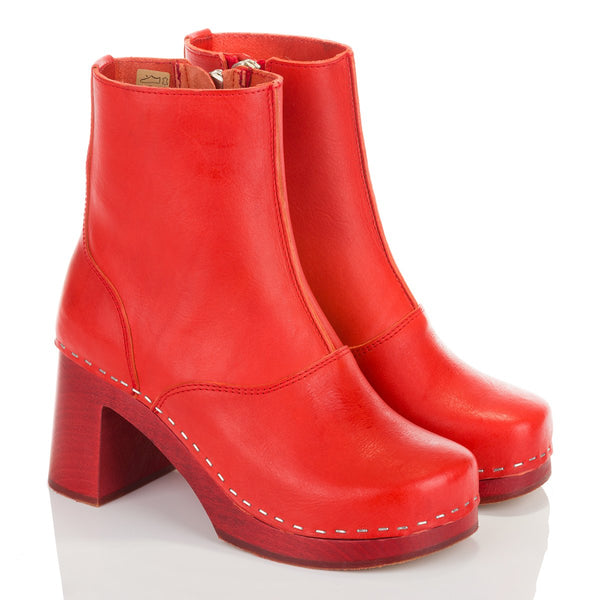 Red Vintage Clog Boots | Red 1960s 