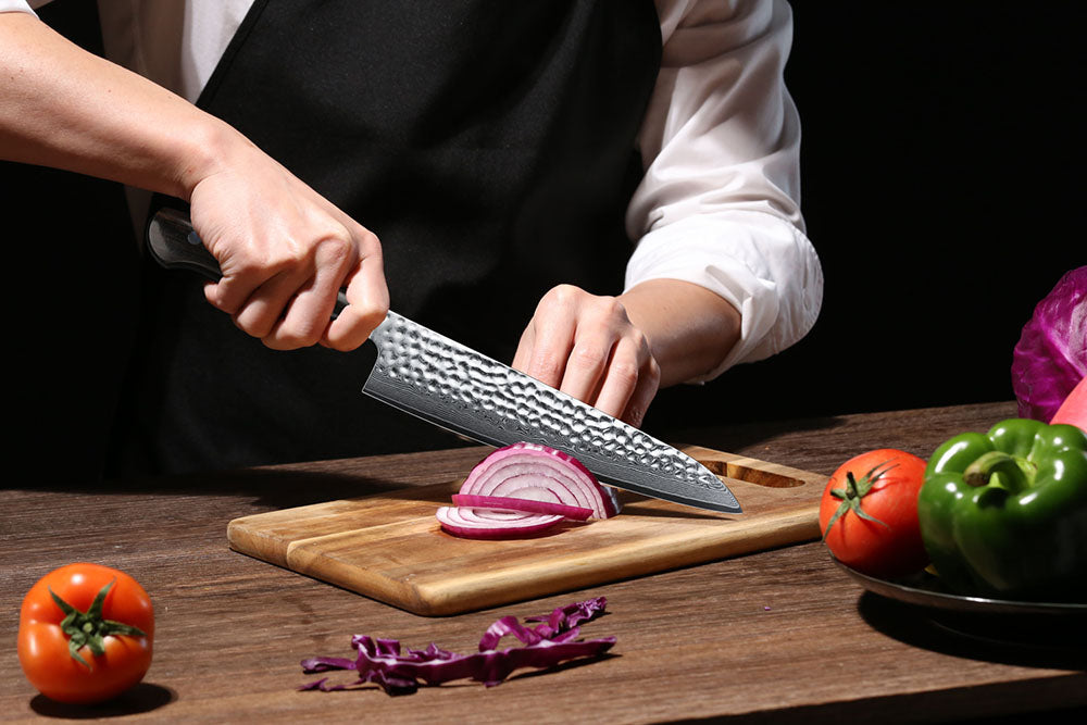 8 Inch Professional Chef Knife, Razor Sharp 67 Layers Damascus Japanese knife VG10 Steel Vacuum Treated Hammered Finish