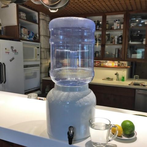 gravity water dispenser