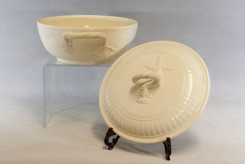 An English creamware vegetable tureen and cover, c1770-80.