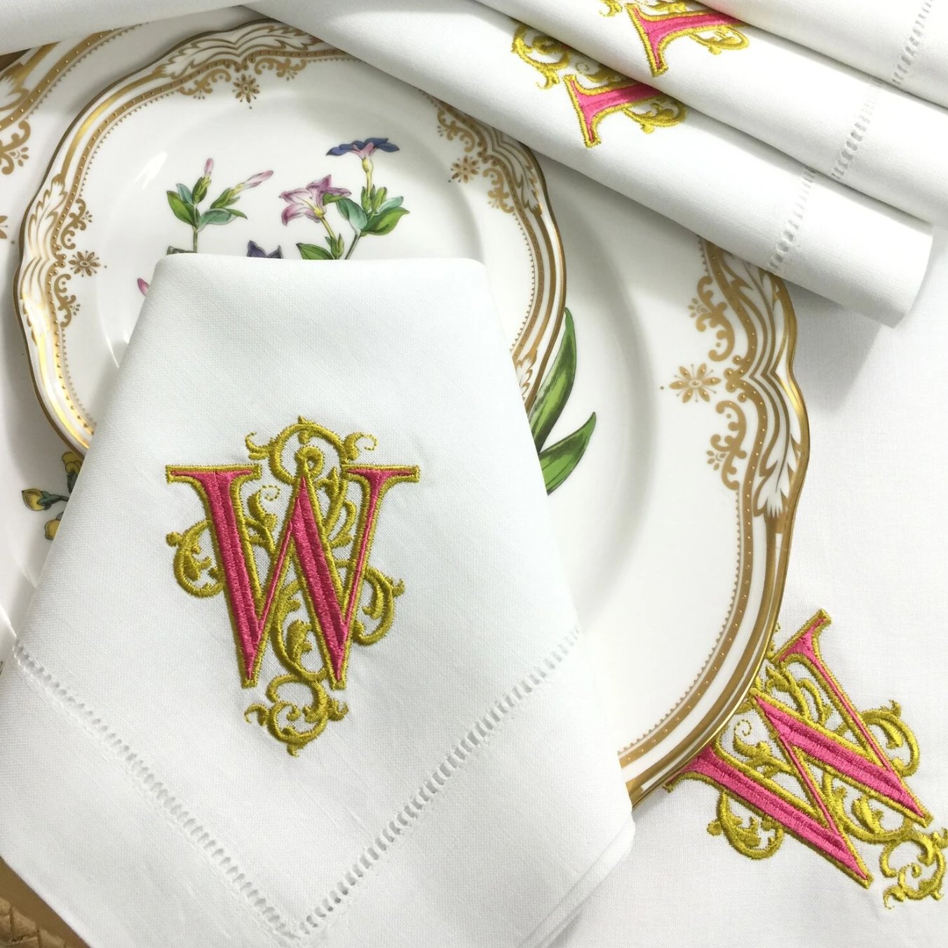 Barrea Modern Floral Monogrammed Embroidered Cloth Napkins / Set