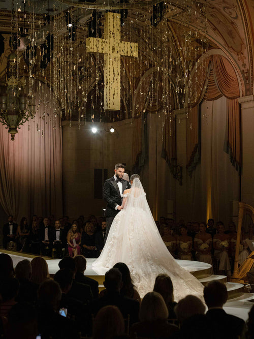 Boston Red Sox's Eric Hosmer and TV Personality Kacie McDonnell's New  Year's Eve Wedding (TEASER) 