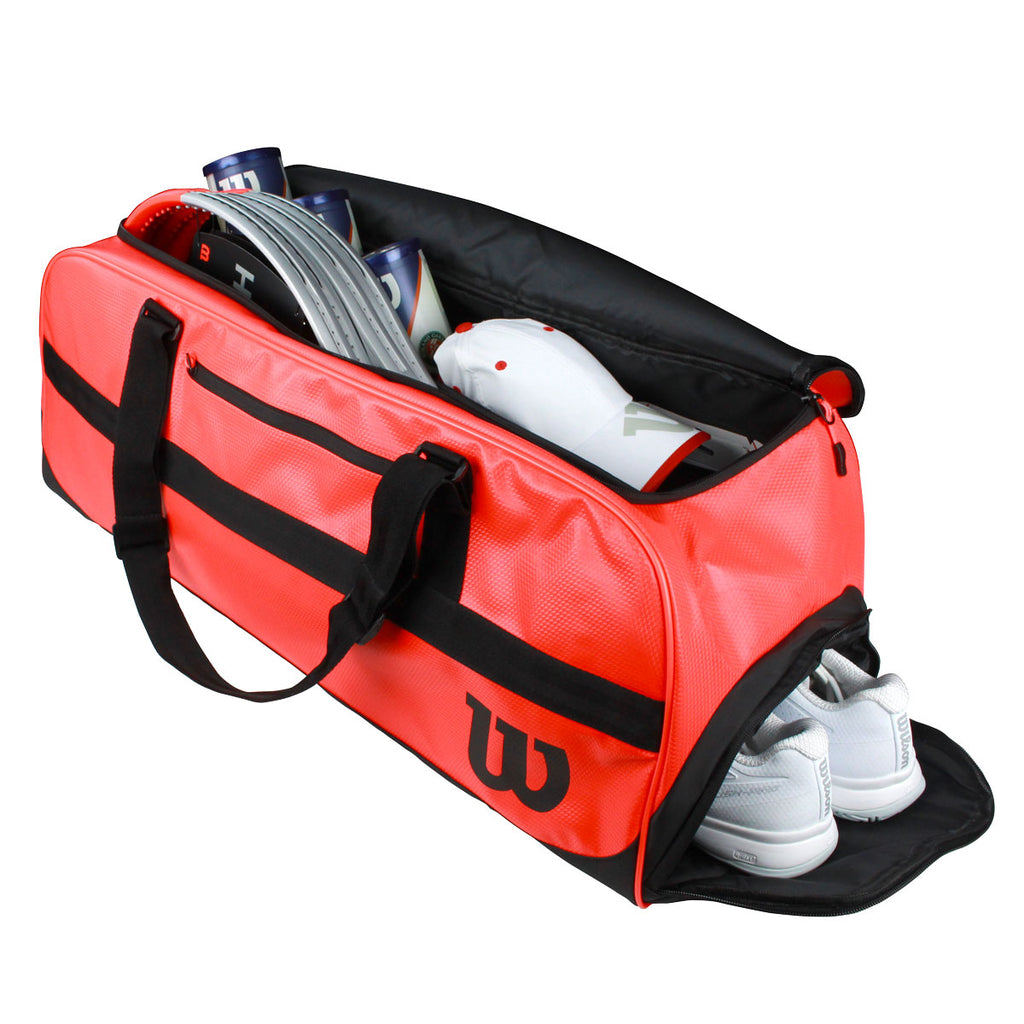 Derivar Con rapidez posterior Wilson Tour Duffel Large Racquet Bag (Red) | RacquetGuys