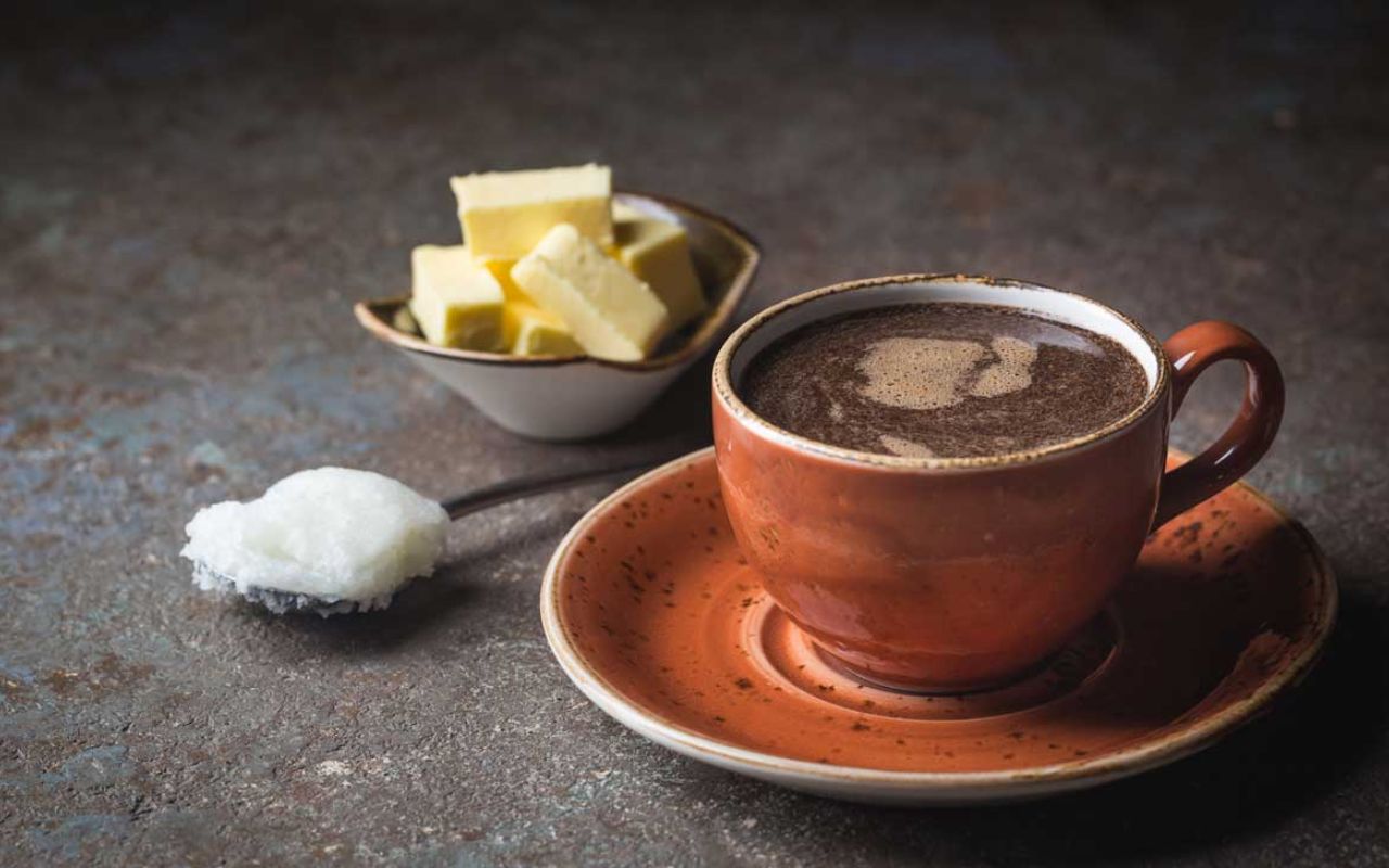 Boter koffie: wat is het en waarom drinken mensen het?