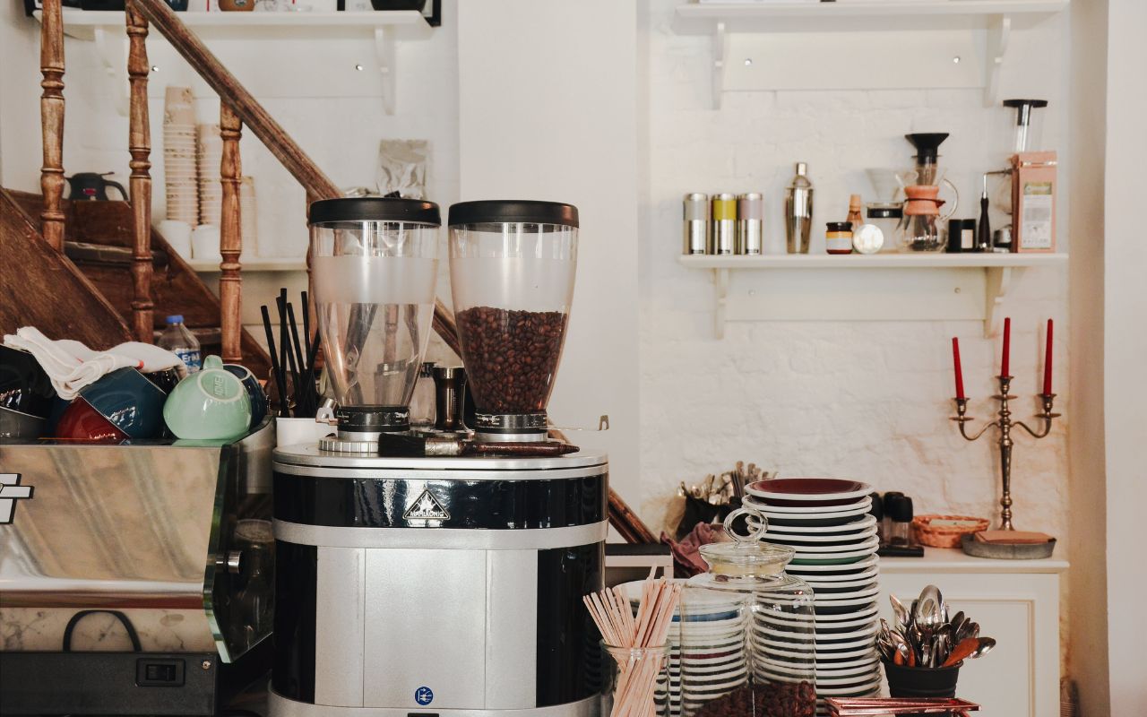 burr grinder cleaning