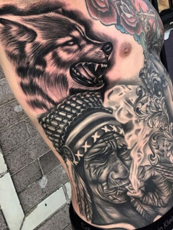 design pour tatouage de loup pour homme