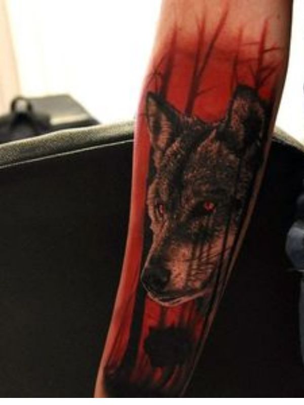 la signification du tatouage du loup rouge pour un homme