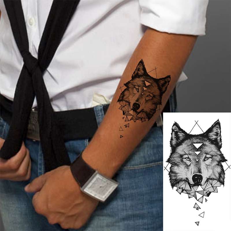 Motif Tatouage Loup Louragan