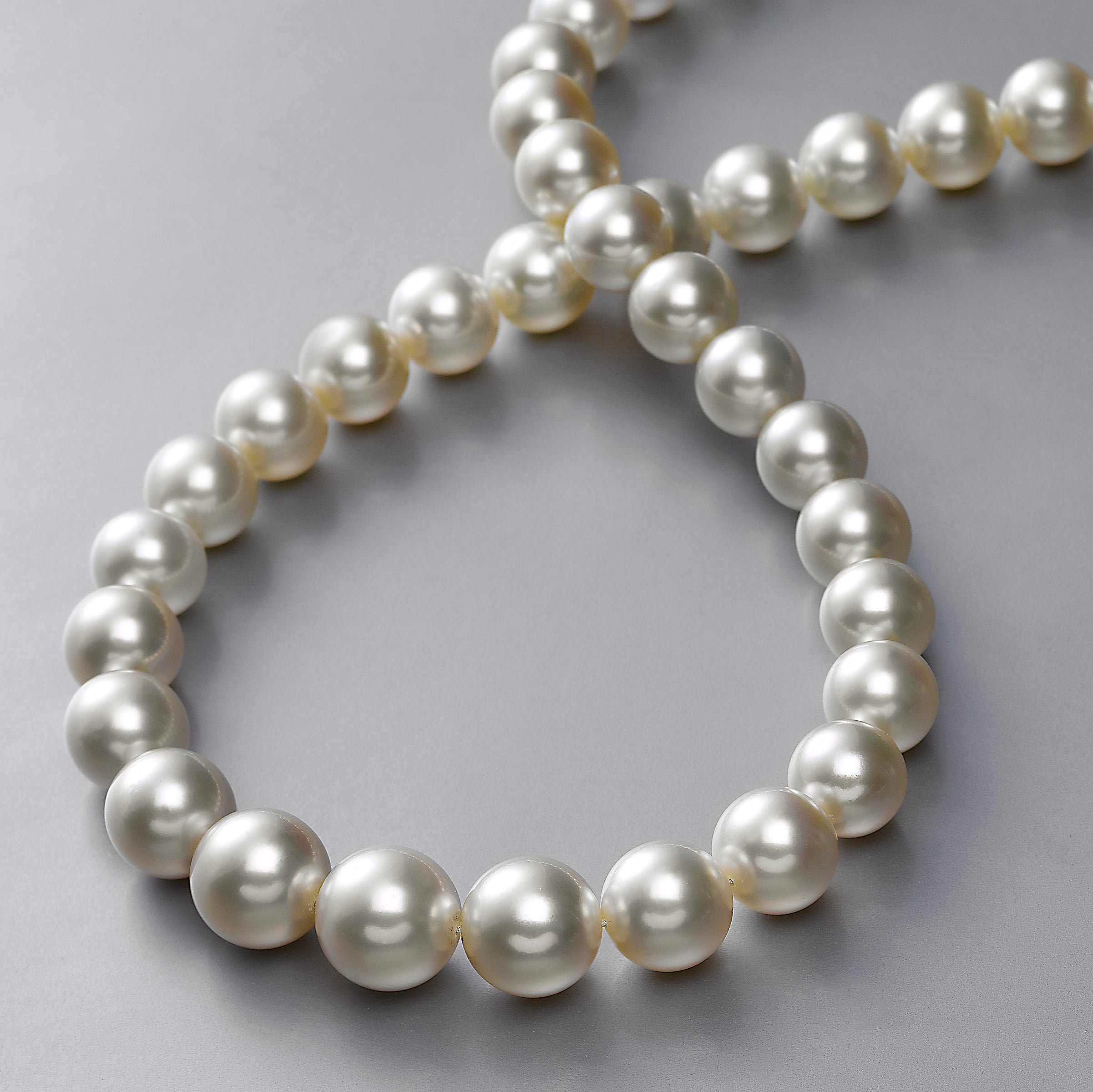 South Sea Cultured Pearl Strand