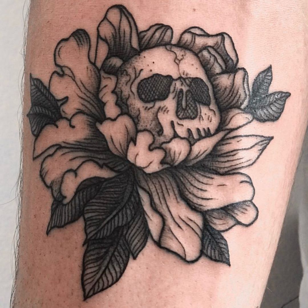 Tatouage Tête de Mort et Rose