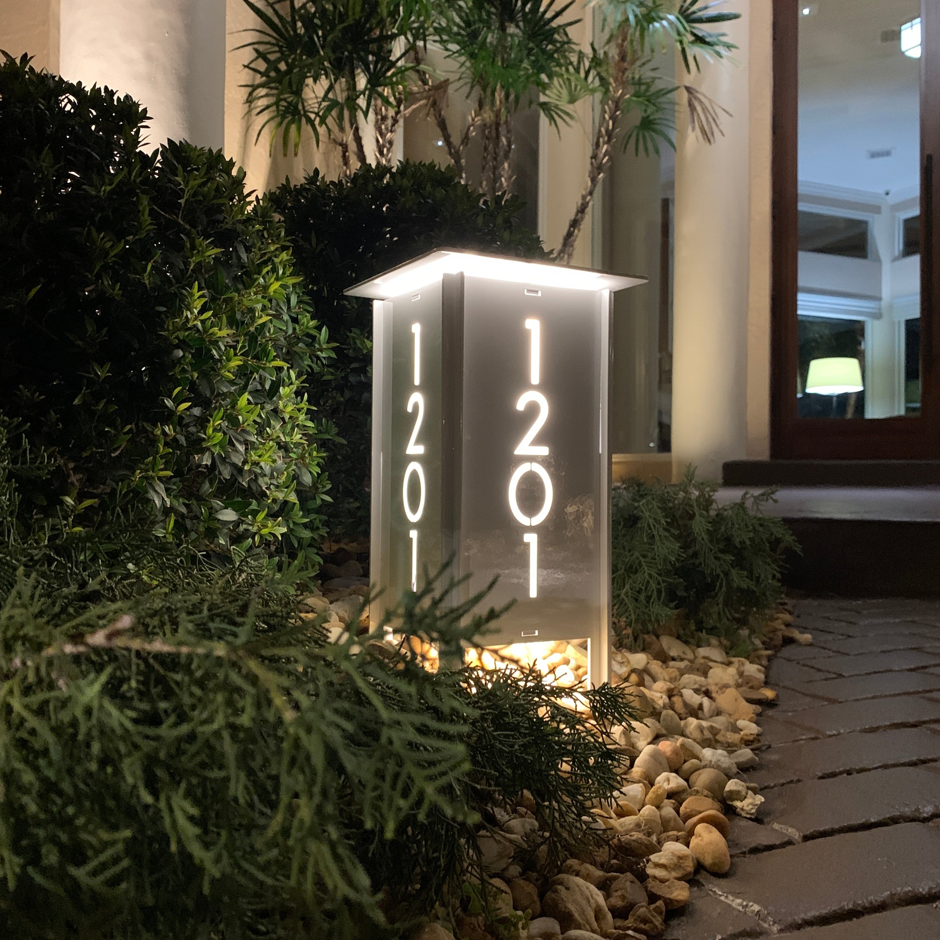 RadiantLight 14" tall ADDRESS MARKER Landscape Light - Garden Light