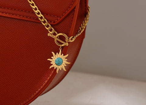 Collier pendentif soleil en Turquoise