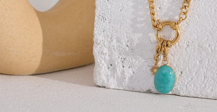 Collier pendentif Amazonite et Soleil