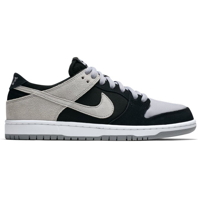 black and grey nike sb