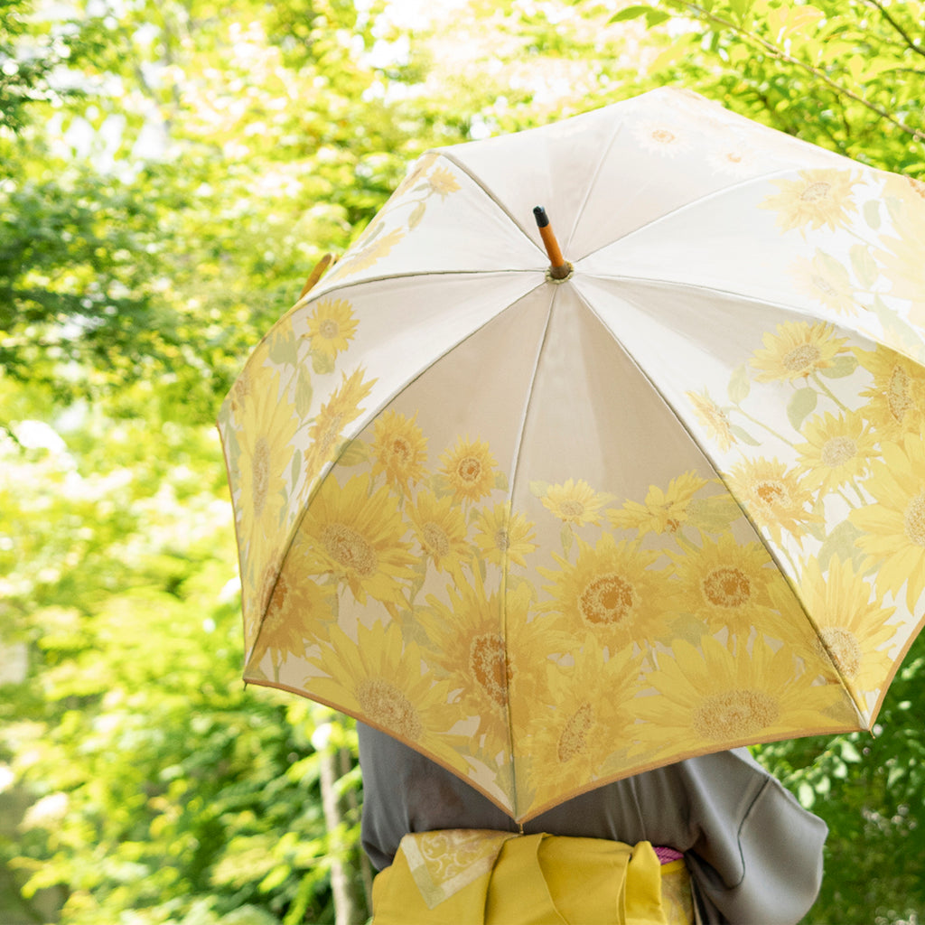 日傘としても重宝する晴雨兼用