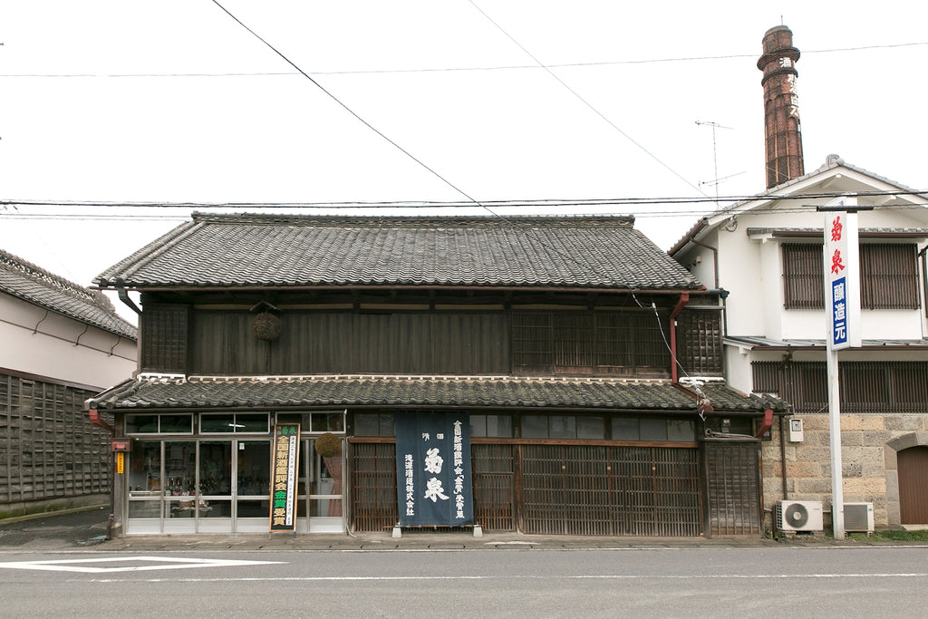 中山道に面した滝澤酒造の酒蔵