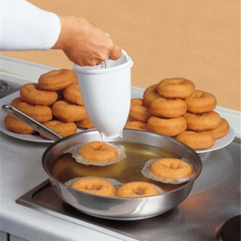 Beste Plastic Light weight Donut Maker – MyFancy House EU-94