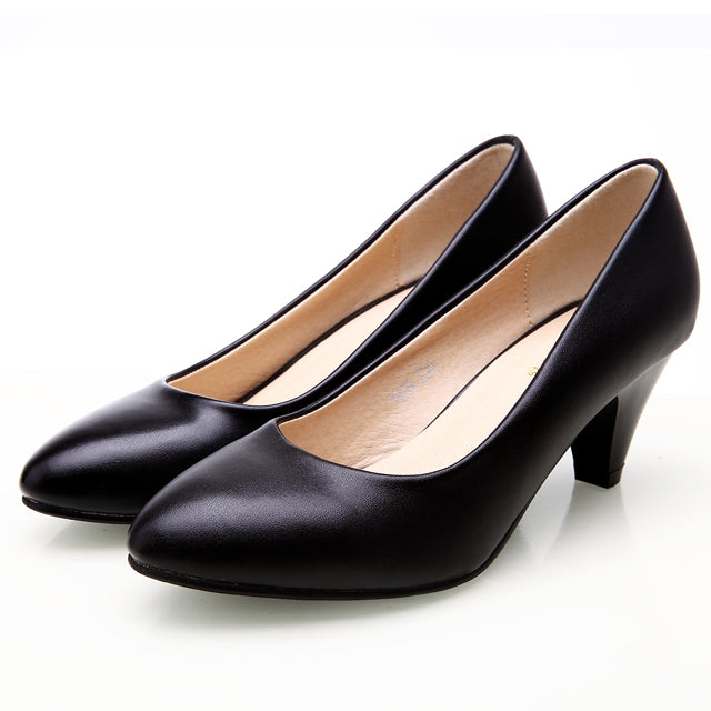 medium heel pumps