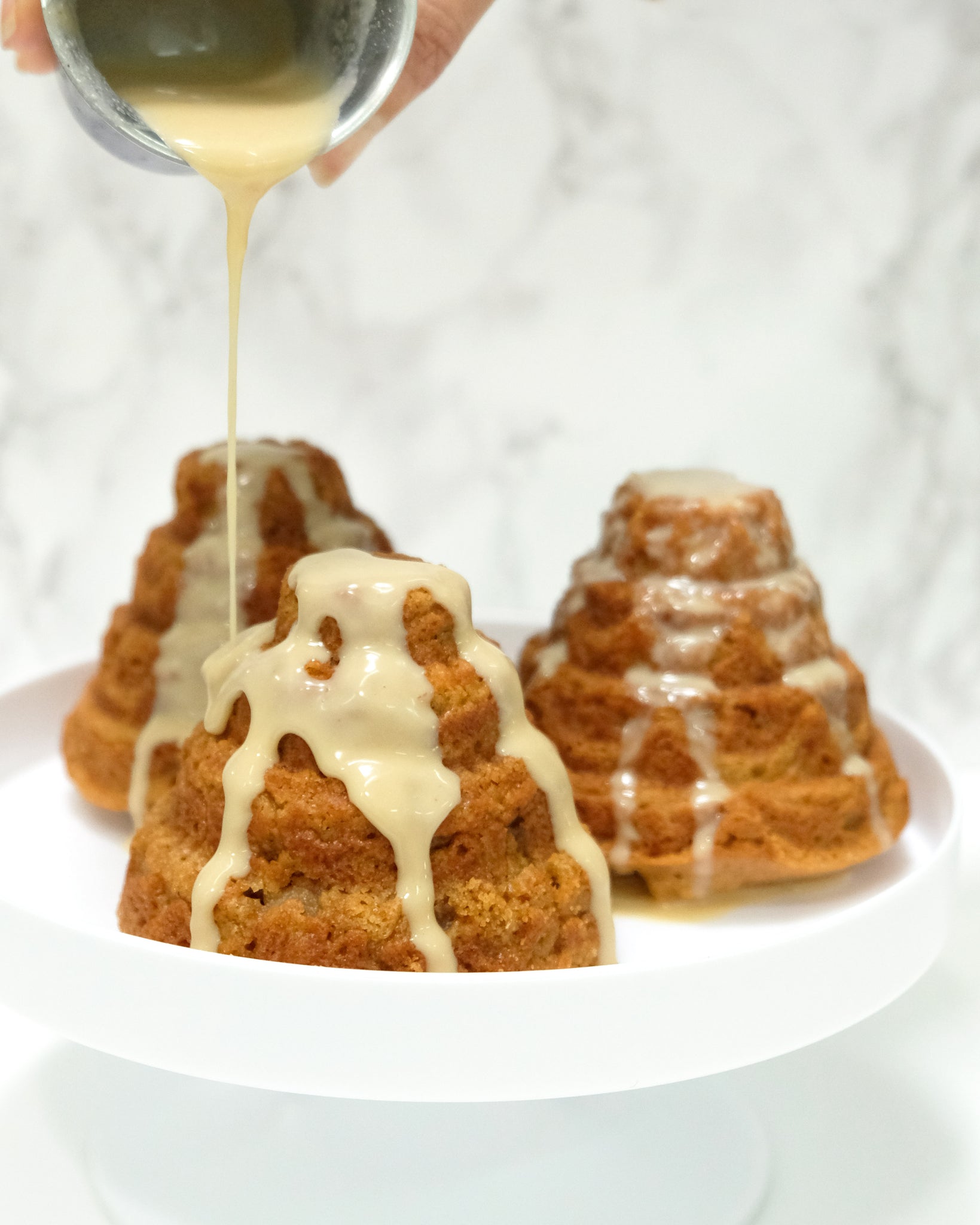 Cinnamon Apple Cake to Satisfy your Vegan Fall Dessert Cravings