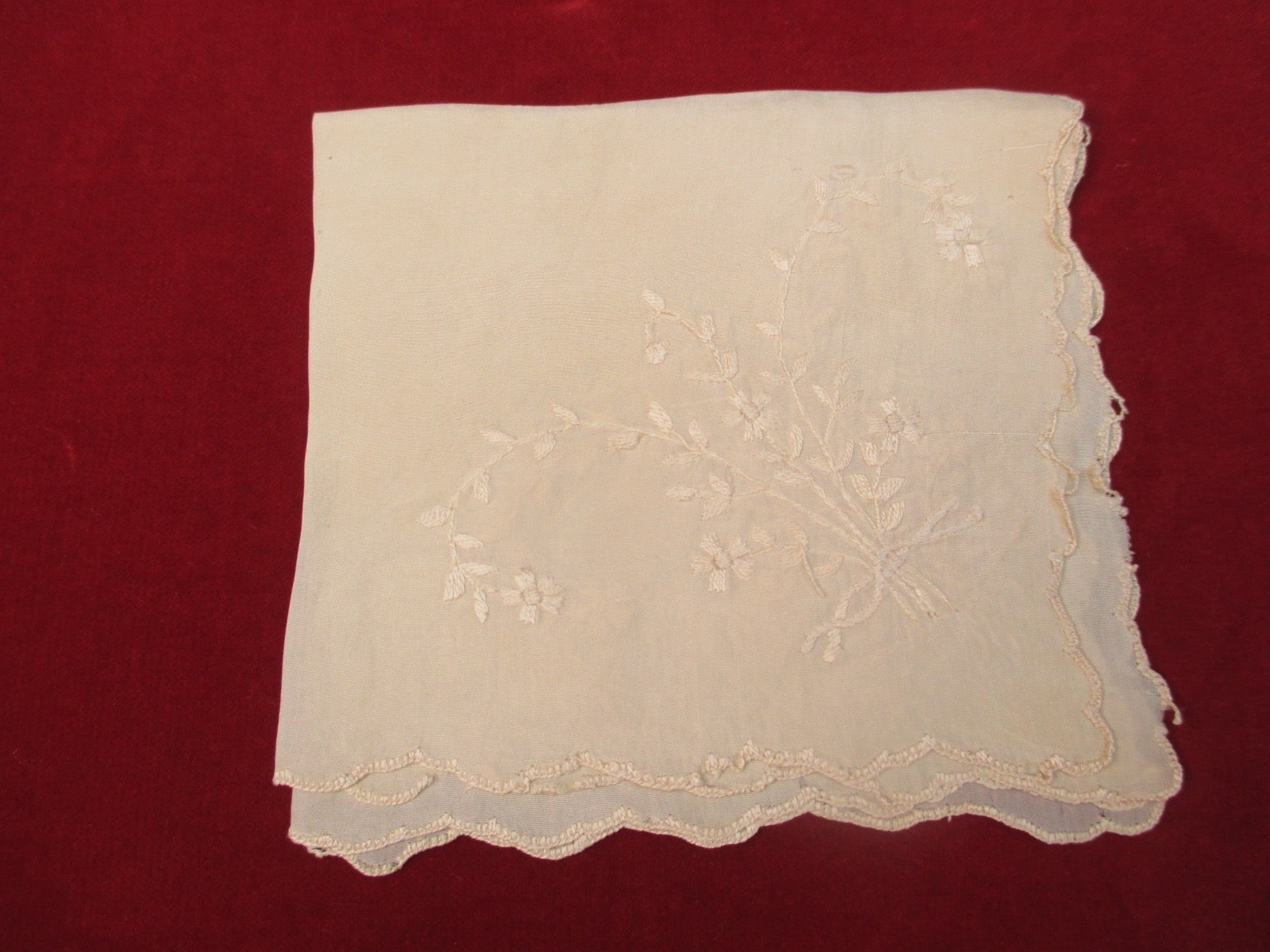 Antique Victorian Silk embroidered handkerchief – mmmoonchild vintage