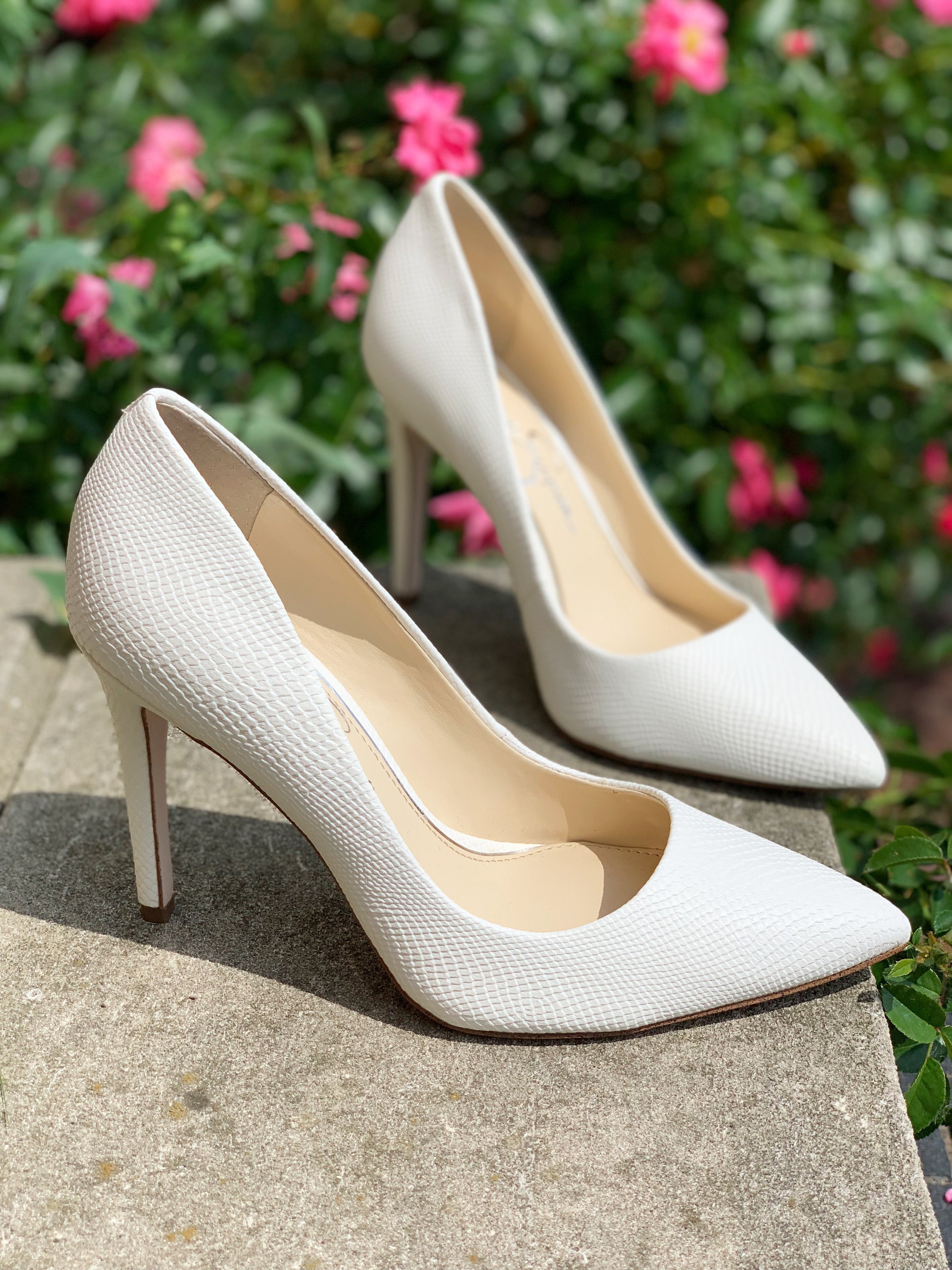 jessica simpson shoes white pumps