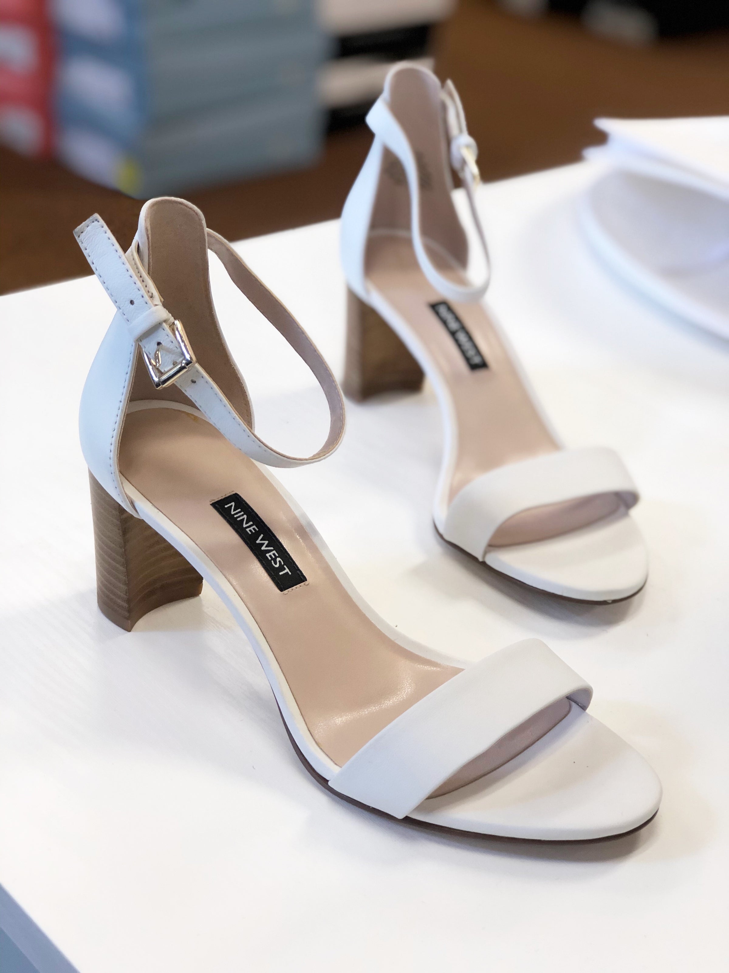 nine west pruce white