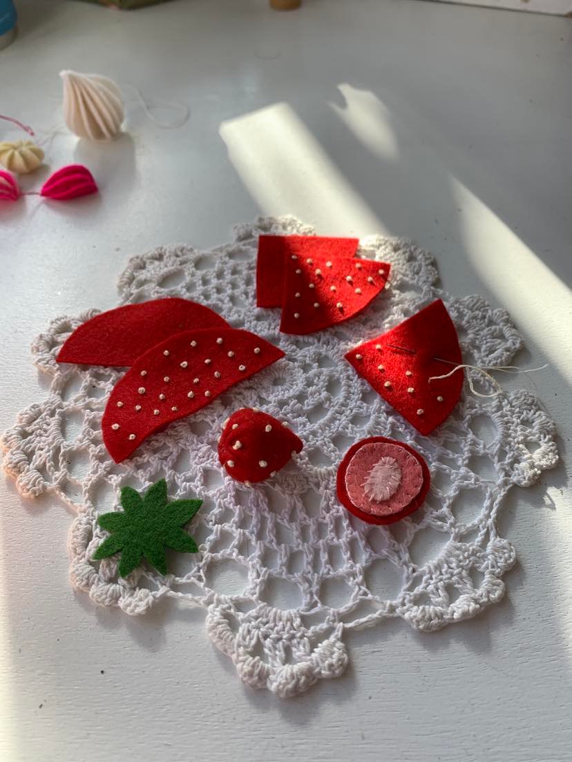 DIY Felt Mini Cake: A sewing Celebration by Bedlam Cat Studio