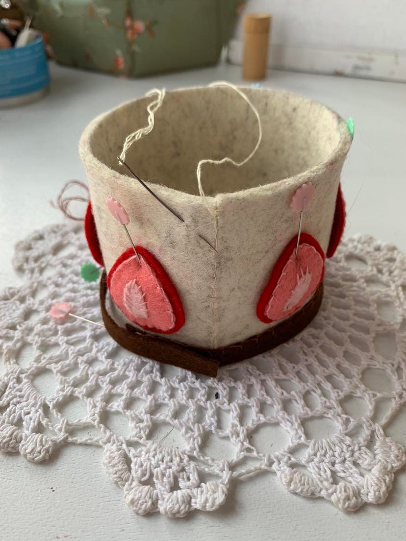 DIY Felt Mini Cake: A sewing Celebration by Bedlam Cat Studio
