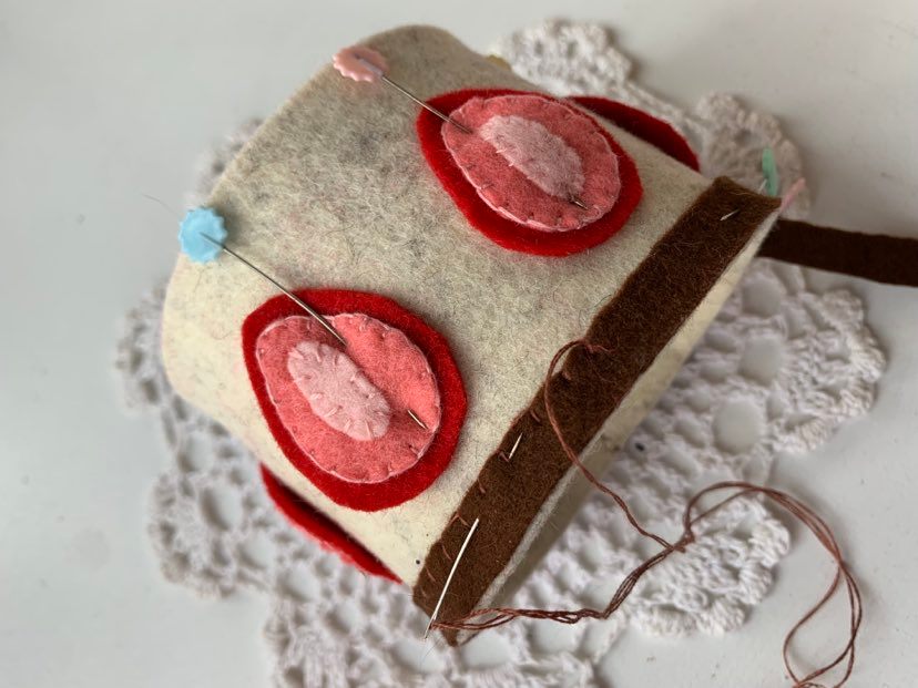 DIY Felt Mini Cake: A sewing Celebration by Bedlam Cat Studio