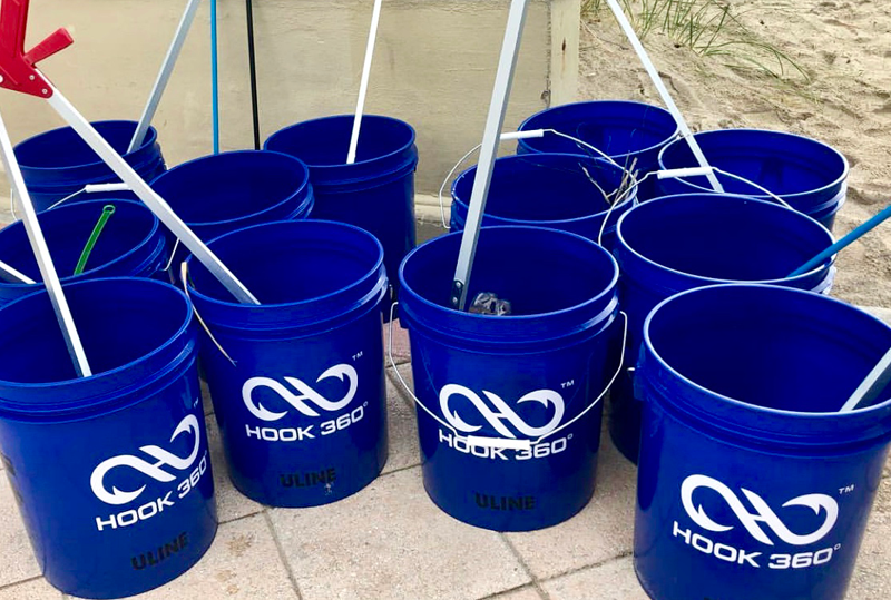 HOOK 360 beach clean up buckets