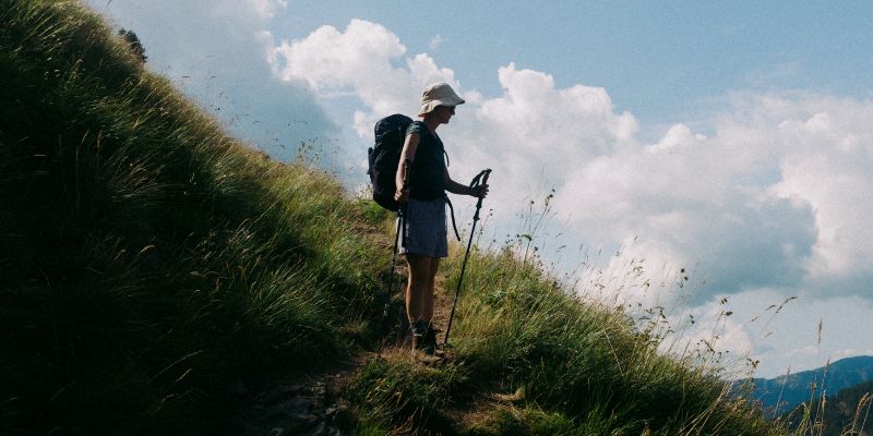 Geschwollenes Knie nach dem Wandern