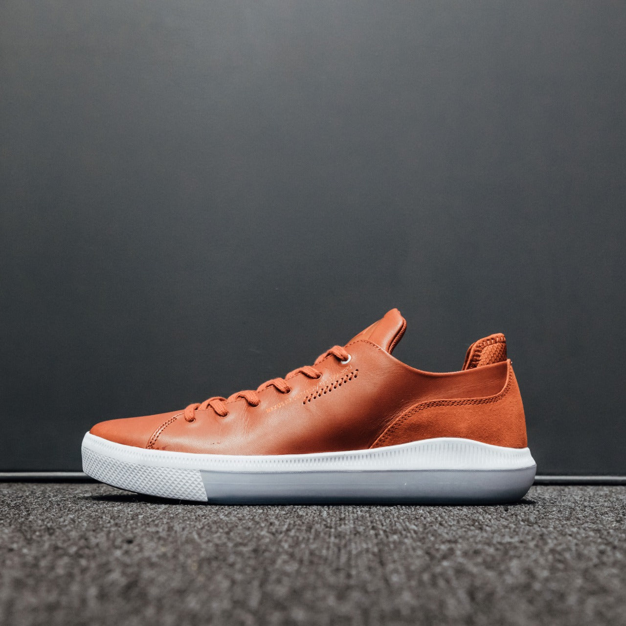 converse nexus ox