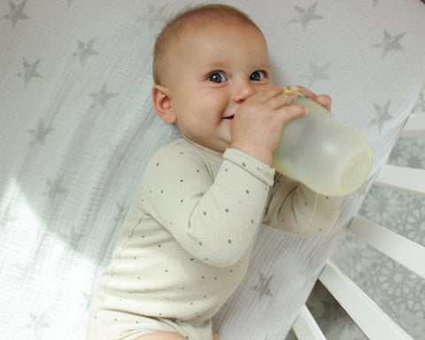 tiny-organics-how-to-bottle-feed-baby