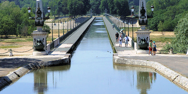 pont canal de briare - la loire à vélo