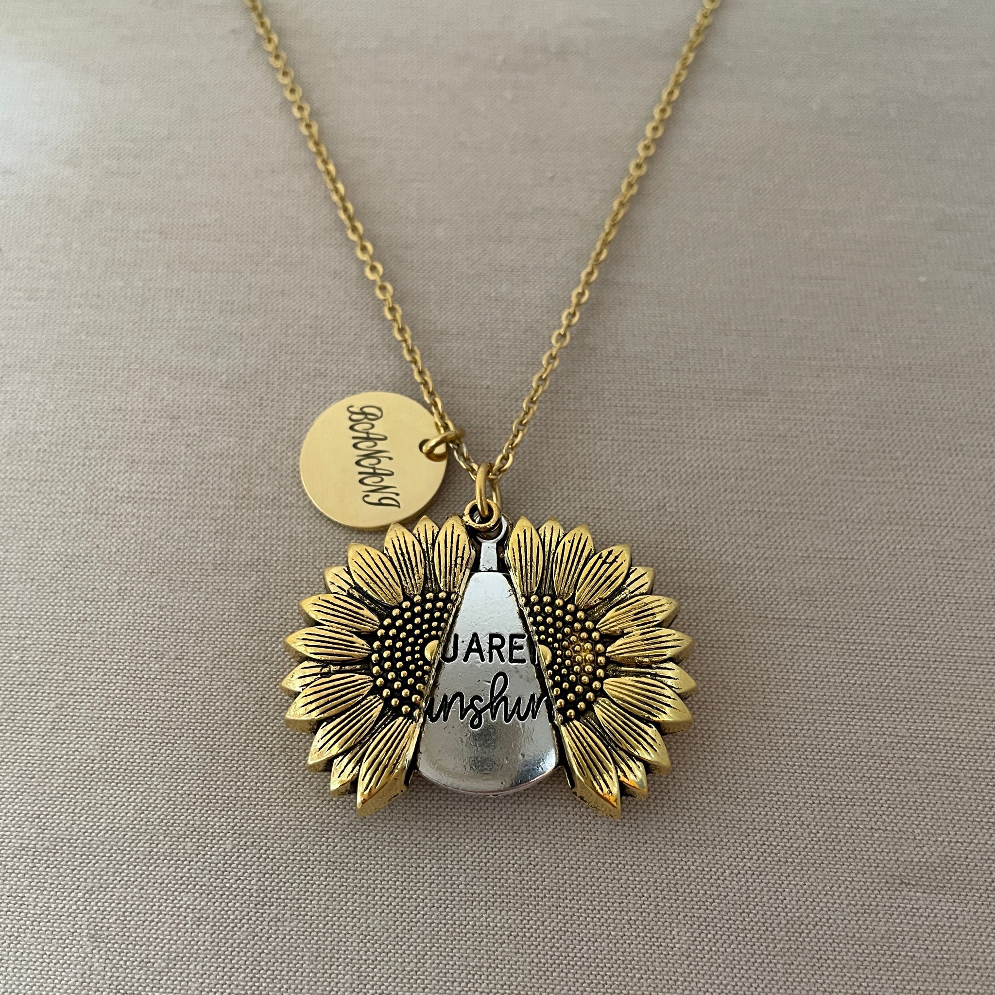 Collar personalizado con dije de girasol – LOA online